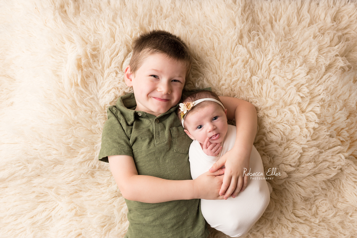 newborn baby at 6 weeks